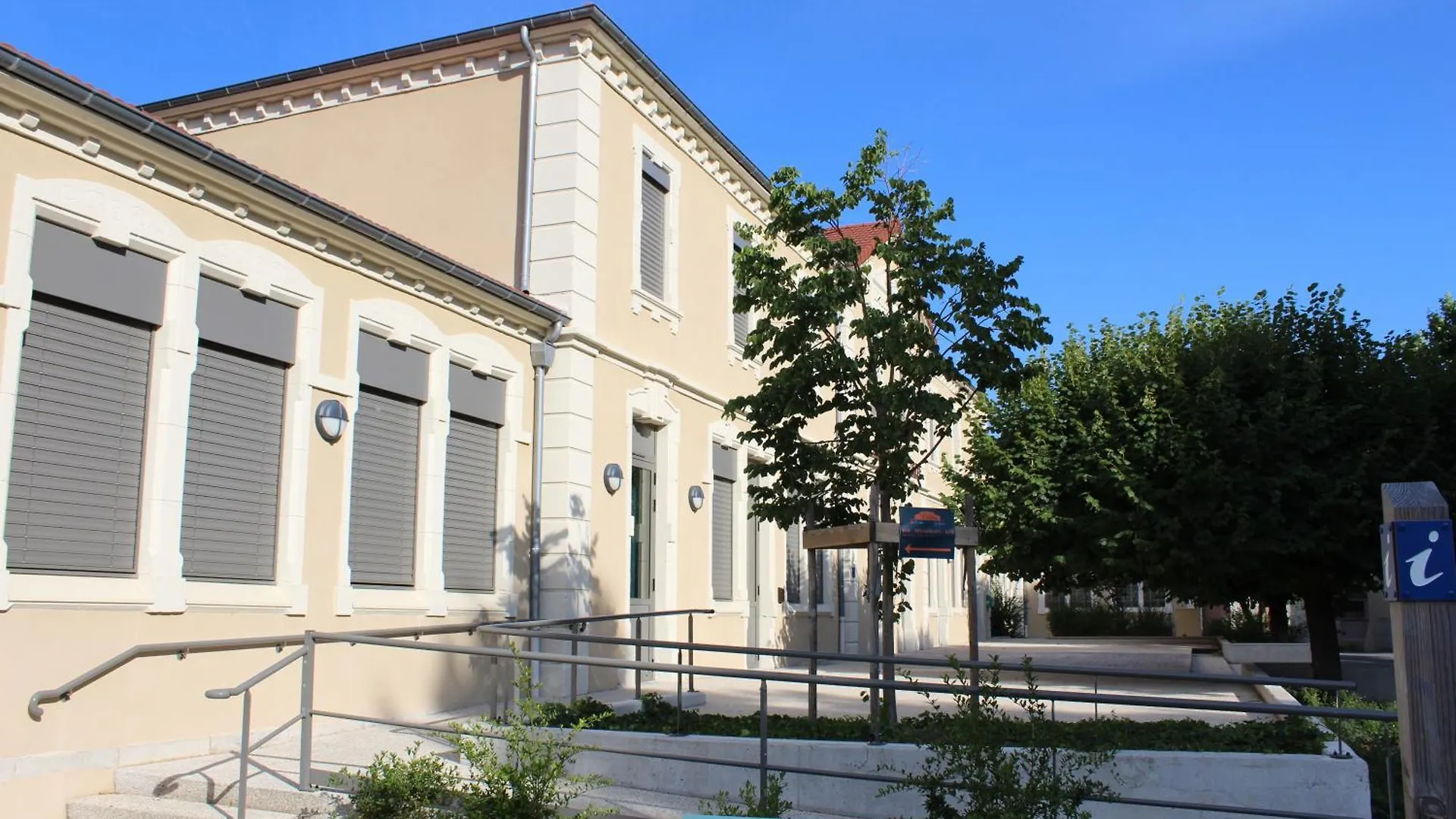 Le Preau De Baix Hotel France