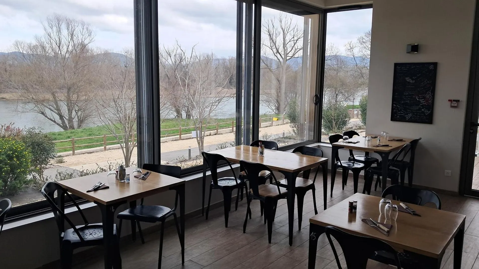 Le Preau De Baix Hotel